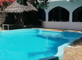 Chiky Villa, hotel Watamuban