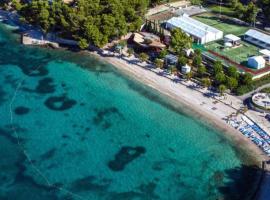 Beach Apartments Vlado, hotel sa Podstrana