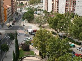 Hostal Puente de Piedra, hotel em Zaragoza