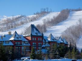 Blue Mountain Resort Village Suites โรงแรมที่มีที่จอดรถในบลูเมาเทนส์