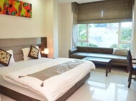 Hotel Sopan Heights, hotel di New Delhi