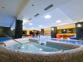 Hotel Escalade, hotell i Poiana Brasov