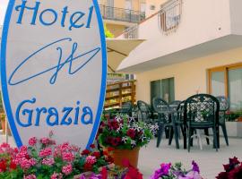 Grazia Hotel – hotel w mieście Sperlonga