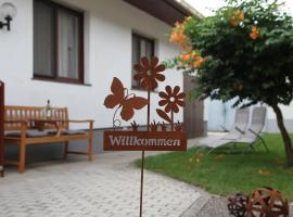 Ferienwohnung Illy – hotel w mieście Illmitz