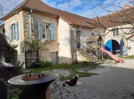 Les Trois Croix, hotell sihtkohas Santenay