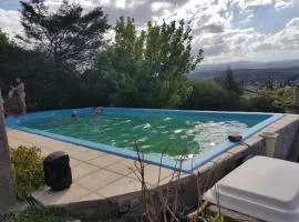 Chalet con vista panorámica a 8 cuadras del centro