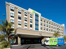 Holiday Inn Express Los Angeles LAX Airport, an IHG Hotel