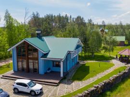 Lake House Стрижевка, hotel with pools in Strizhevka