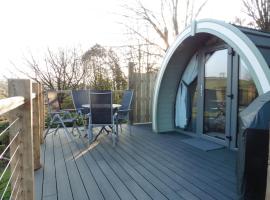 Lough Erne Glamping Pod, tapak glamping di Enniskillen