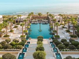 Four Seasons Hotel Tunis: Gammarth şehrinde bir spa oteli