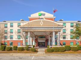 Holiday Inn Express Hotel & Suites Gulf Shores, an IHG Hotel, ξενοδοχείο σε Gulf Shores