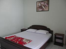 Hotel Garuda Syariah near Alun Alun Banjarnegara, hotel v destinácii Wonosobo