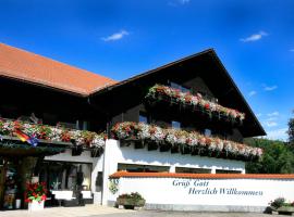 Hotel Gut Schmelmerhof, hotel u gradu 'Sankt Englmar'