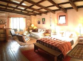 Colonia Suite Apartments, hotell i Colonia del Sacramento