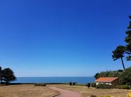 Appartement en RDC avec terrasse face a la mer