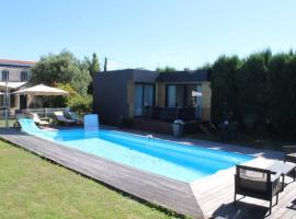 Entre Piscine et Mer, hotel em Tonnay-Charente