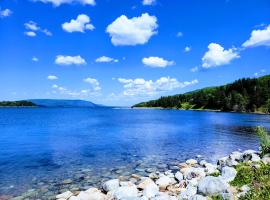 St Ann's Motel & Cottage, hotel in Baddeck