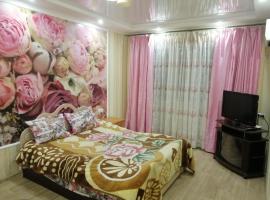 Comfortable apartment in New Kahovka โรงแรมในโนวา คาคอฟกา