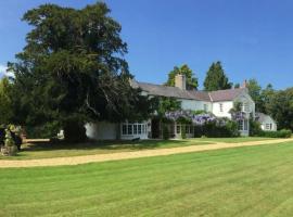 Glyn Isa Country House B&B and self catering apartments, hotell i Conwy