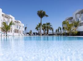 Island Home Fuerteventura: Corralejo'da bir otel