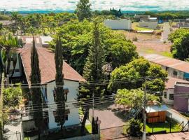 Shellter Hotel, hotel em Holambra