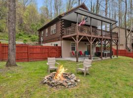 Soco Serene Cabin in the Heart of Maggie Valley，瑪姬谷的飯店