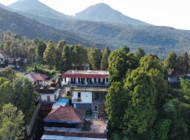 Adila Warung and Homestay, casa per le vacanze a Munduk