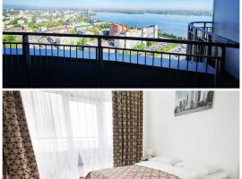 SkyTech Most City Hotel 19 floor PANORAMIC VIEW, hotel sa Dnipro