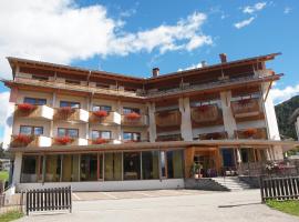 Sporthotel Rasen, hotel i Rasùn di Sotto