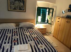 House Beatrix: Stari Grad şehrinde bir otel