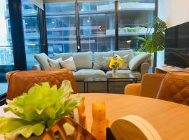 Moody Moon Apartment @ Sky Garden - Glen Waverley, hotel u gradu 'Glen Waverley'