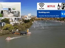 Amazing River View - 3 Bedroom Apartment - Brisbane CBD - Netflix - Fast Wifi - Carpark