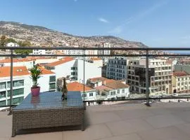 Luxurious Apartment Funchal - Casa Valentina - Rent2U, Lda