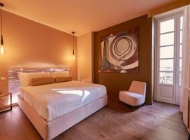 73 Boutique Hotel, hotel de lux din Como