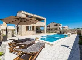 Villa Stancija Privlaka 1 with heated pool