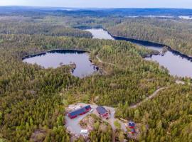 Lillesjö stuguthyrning, hotel ramah hewan peliharaan di Bäckefors