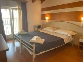 Vittoria Rooms Peschiera