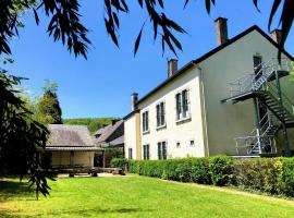 Gîte de Groupe de la Semois, hotel sa Alle