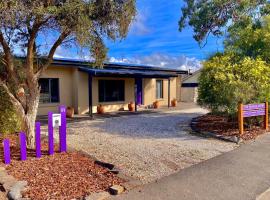 The Purple Door on Seaview, hotel sa Victor Harbor