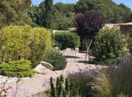 Les Jardins De Santa Giulia - Charmante chambre d'hôte, hotel in Porto-Vecchio