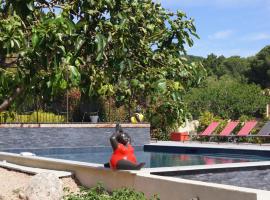 Les Jardins De Santa Giulia - Charmante chambre d'hôte, hótel í Porto-Vecchio