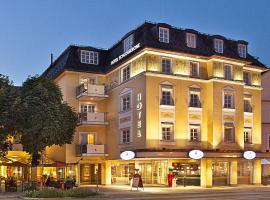 Hotel Schlosskrone, hotel di Füssen