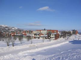 STF Malmfältens Folkhögskola: Kiruna şehrinde bir otel