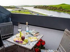 Ocean View Penthouse, The Harbour Mill, Westport