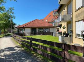 1 Zimmer Apartment mit Balkon, hotel en Glauchau