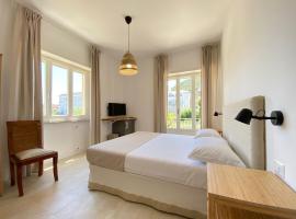 Maison Sciscì Rooms, hotelli kohteessa San Felice Circeo