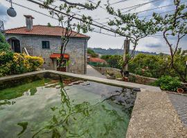 Casa da Ramada - Water SPA Tank with running natural spring water - by Bedzy, hotel v destinácii Braga