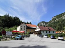 Gasthaus Blunzenwirt, hotel u gradu 'Breitenstein'