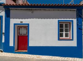 House in the Historic Center- Portimão, hotelli kohteessa Portimão