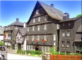 Hotel Graf Rolshausen: Monschau şehrinde bir otel